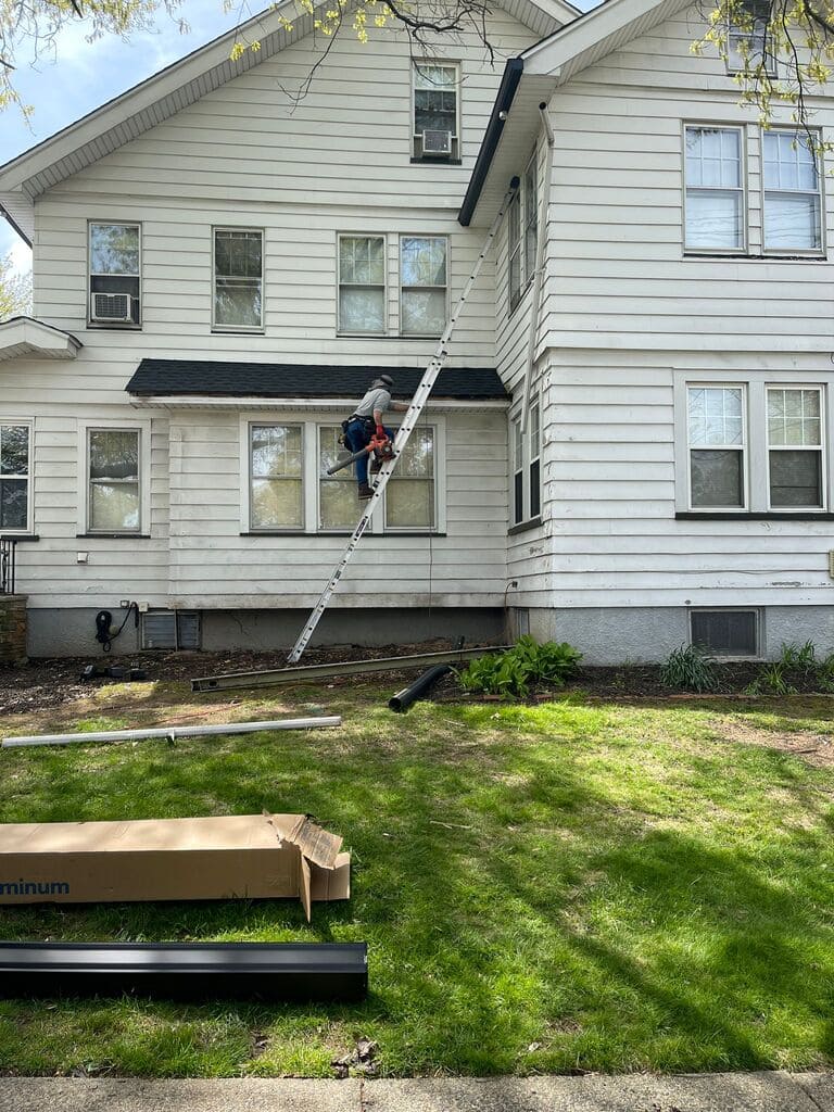 Project : New Roof,New Gutters.